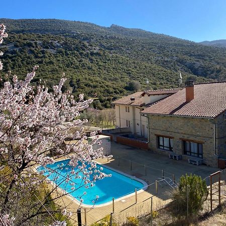 Hotel Guara Inluka Las Almunias Exterior foto