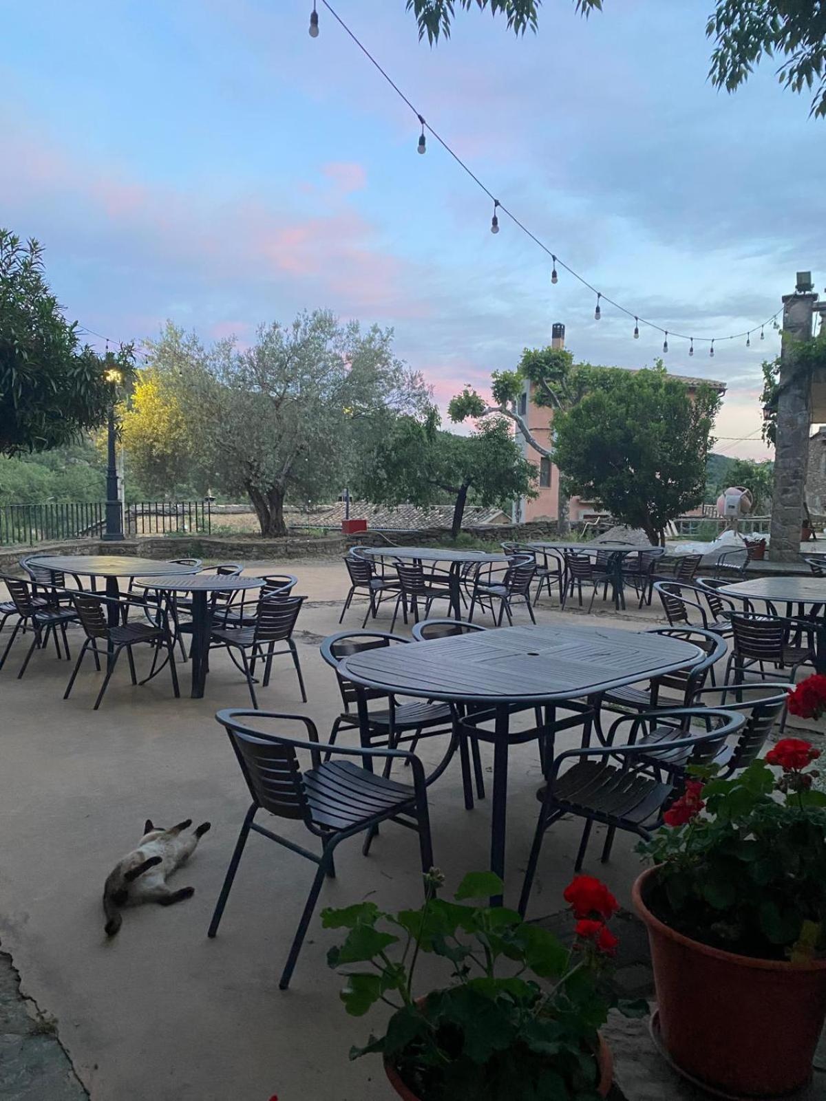 Hotel Guara Inluka Las Almunias Exterior foto